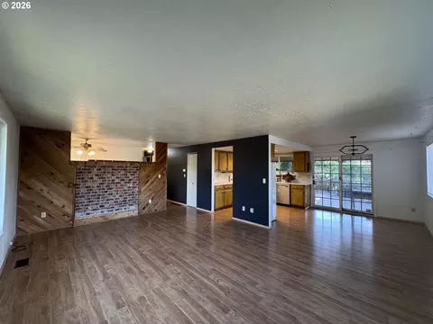 3320 SW Ladow Ave, Pendleton, OR 97801 photo 6