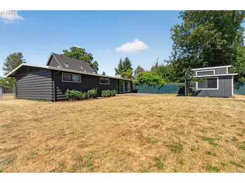 Exterior - 1696 Larkspur Loop, Eugene, OR 97401 photo 5 of 5