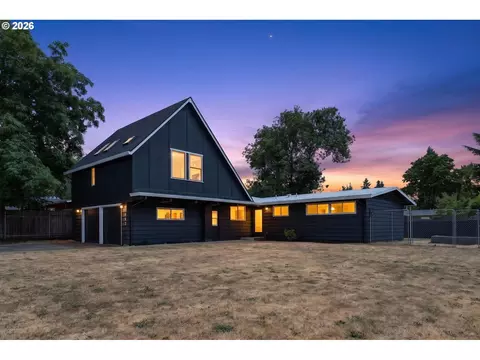 1696 Larkspur Loop, Eugene, OR 97401