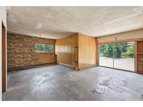 Other - 1995 Smithoak St, Eugene, OR 97404 photo 2 of 6