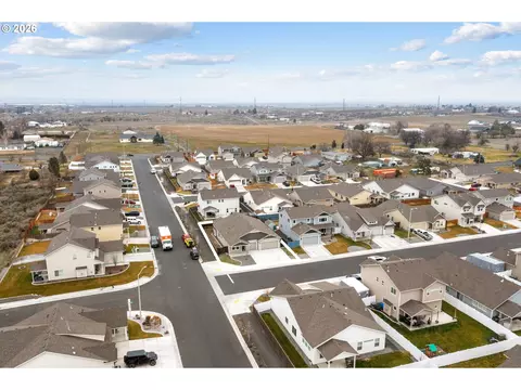 View/Area - 503 E Heather Ave, Hermiston, OR 97838 photo 9 of 11