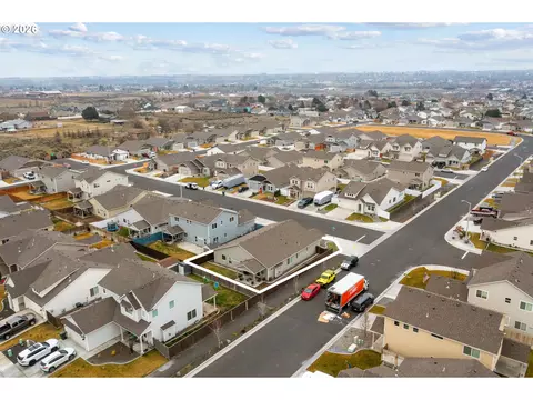 View/Area - 503 E Heather Ave, Hermiston, OR 97838 photo 2 of 11