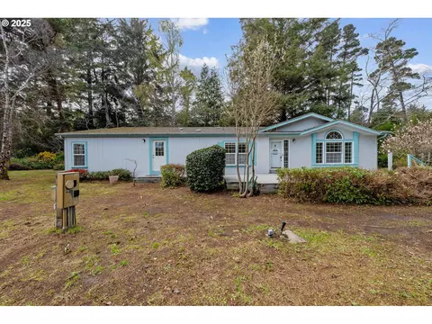 54303 Beach Loop Rd, Bandon, OR 97411