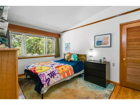 Bedroom - 21115 SE Langensand Rd, Sandy, OR 97055 photo 1 of 6