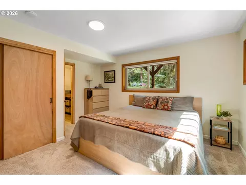Bedroom - 21115 SE Langensand Rd, Sandy, OR 97055 photo 6 of 6