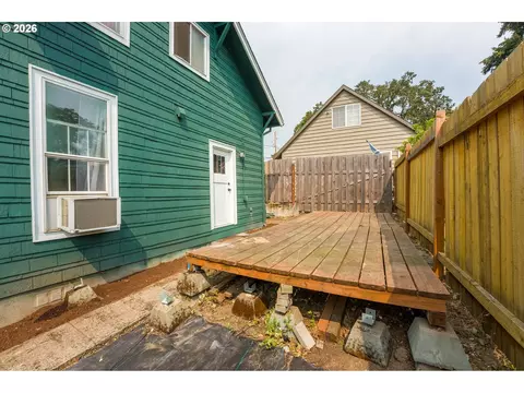 Exterior - 610 Exeter St, Gladstone, OR 97027 photo 6 of 6