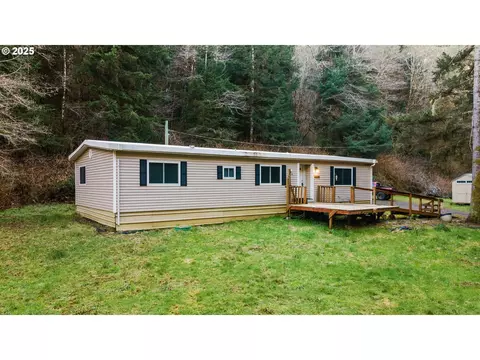 68711 Dixie Rd, North Bend, OR 97459