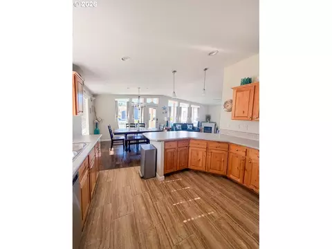 1060 Cedar Loop, Lakeside, OR 97449 photo 12