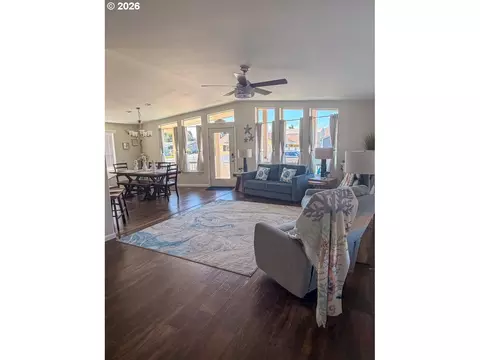1060 Cedar Loop, Lakeside, OR 97449 photo 7