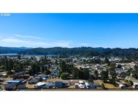 1060 Cedar Loop, Lakeside, OR 97449 photo 36