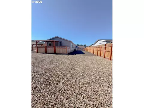 1060 Cedar Loop, Lakeside, OR 97449 photo 32