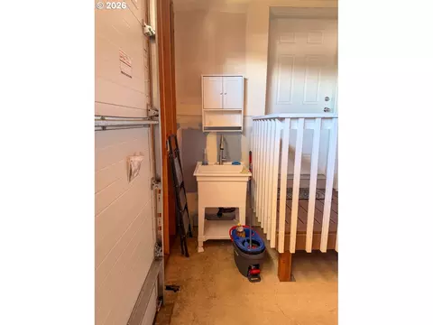 1060 Cedar Loop, Lakeside, OR 97449 photo 34
