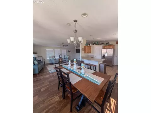 1060 Cedar Loop, Lakeside, OR 97449 photo 5