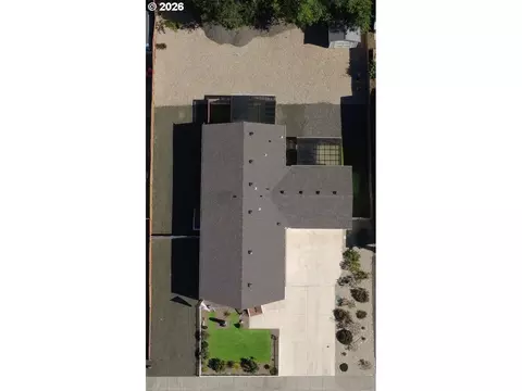 1060 Cedar Loop, Lakeside, OR 97449 photo 2
