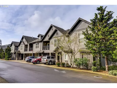 2135 Snowberry Ridge Ct, West Linn, OR 97068