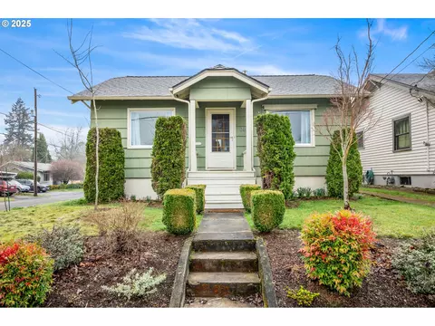 3840 NE 74th Ave, Portland, OR 97213