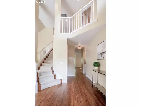 Entry Way - 2595 W 28th Ave, Eugene, OR 97405 photo 1 of 2