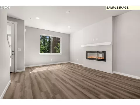 Living - 137 NW Mawrcrest Ave, Gresham, OR 97030 photo 2 of 4