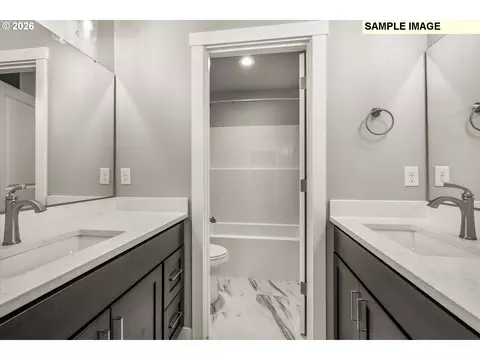 Bath - 137 NW Mawrcrest Ave, Gresham, OR 97030 photo 2 of 2