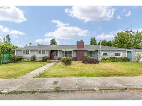 1343 NE Brenner St, Salem, OR 97301