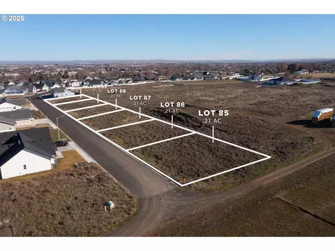 577 SW Desert Sky Dr #88, Hermiston, OR 97838