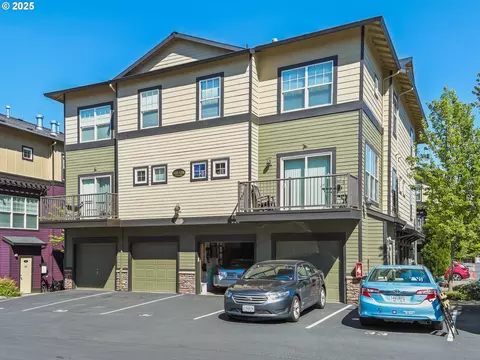 11225 SE Causey Cir, Happy Valley, OR 97086