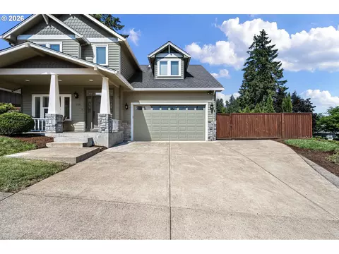Exterior - 729 S 68th Pl, Springfield, OR 97478 photo 4 of 7
