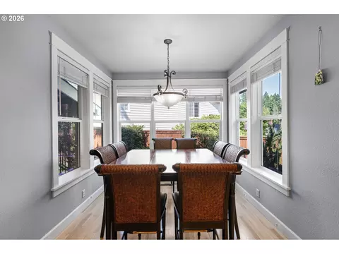 Dining - 729 S 68th Pl, Springfield, OR 97478 photo 2 of 2