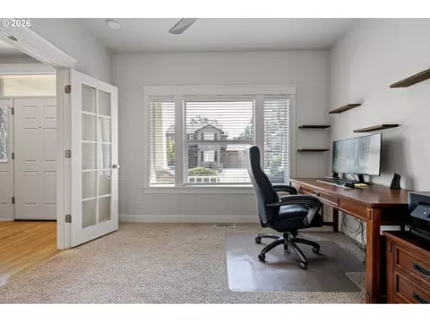 Other - 729 S 68th Pl, Springfield, OR 97478 photo 2 of 7