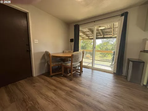 Dining - 351 SE Darrell Ave, Winston, OR 97496 photo 1 of 1