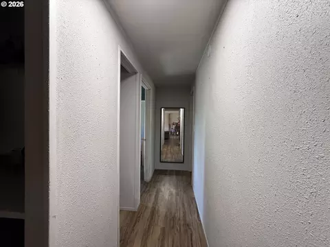 Entry Way - 351 SE Darrell Ave, Winston, OR 97496 photo 1 of 1