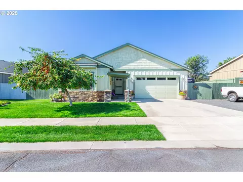 2237 NW Overlook Dr, Hermiston, OR 97838