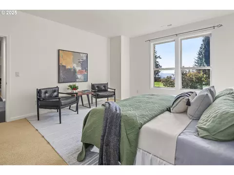 Bedroom - 810 NW Brady Rd, Camas, WA 98607 photo 2 of 3