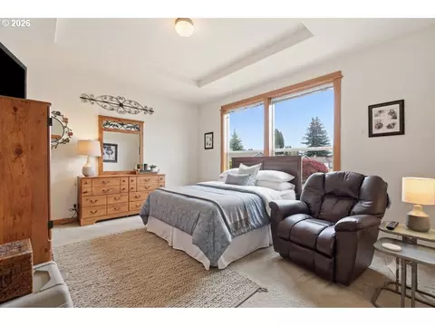 Bedroom - 744 Saint James Pl, Molalla, OR 97038 photo 1 of 3