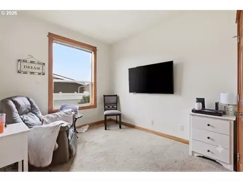 Other - 744 Saint James Pl, Molalla, OR 97038 photo 4 of 6