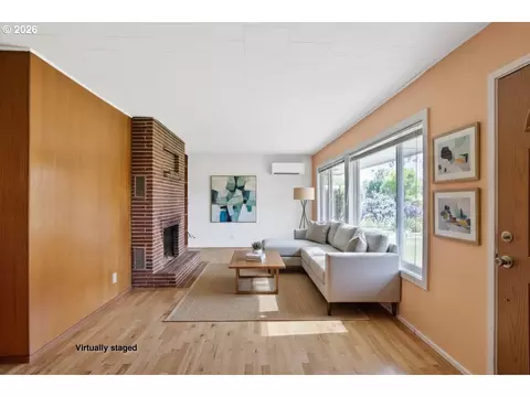 Living - 2840 Ferry St, Eugene, OR 97405 photo 3 of 7