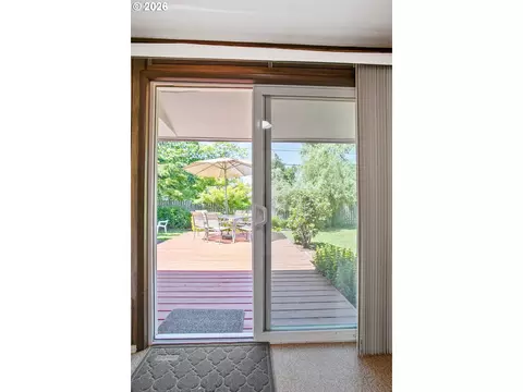 Exterior - 2840 Ferry St, Eugene, OR 97405 photo 1 of 5