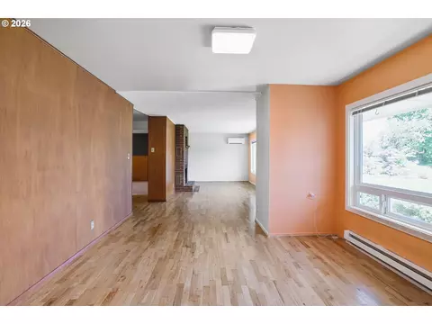 Living - 2840 Ferry St, Eugene, OR 97405 photo 6 of 7