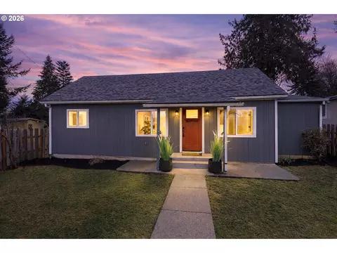 7249 3rd St, Mount Hood, OR 97041