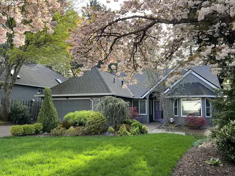 16845 SW Cambridge Dr, Portland, OR 97224