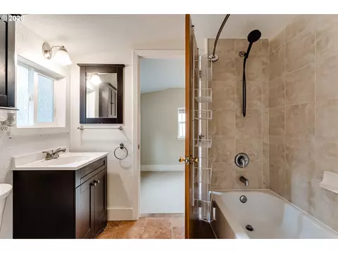 Bath - 1255 E 24th Ave, Eugene, OR 97403 photo 1 of 3