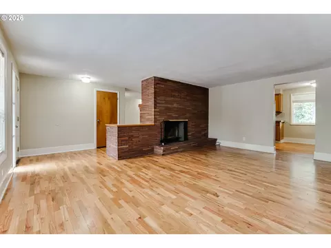 Living - 1255 E 24th Ave, Eugene, OR 97403 photo 5 of 11