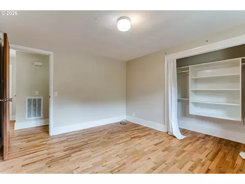 Bedroom - 1255 E 24th Ave, Eugene, OR 97403 photo 5 of 9