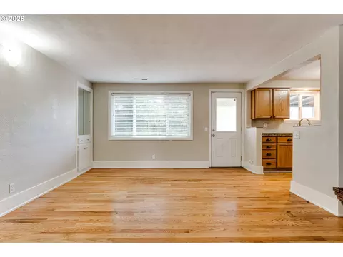 Living - 1255 E 24th Ave, Eugene, OR 97403 photo 9 of 11