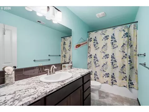 Bath - 163 Yates Rd, Chehalis, WA 98532 photo 4 of 4