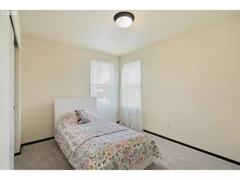 Bedroom - 163 Yates Rd, Chehalis, WA 98532 photo 4 of 4