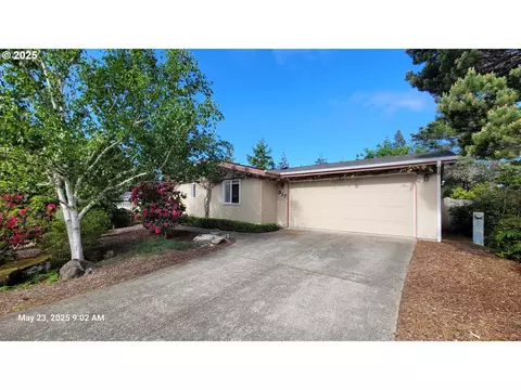 317 Manzanita Dr, Florence, OR 97439