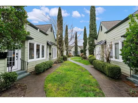 1411 SE 30th Ave #11, Portland, OR 97214