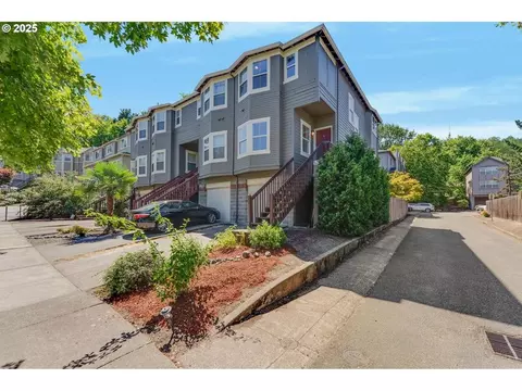 4815 SW 1st Ave, Portland, OR 97239