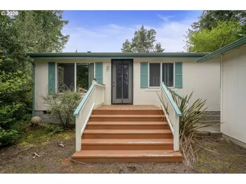 90 Outer Dr, Florence, OR 97439 photo 20